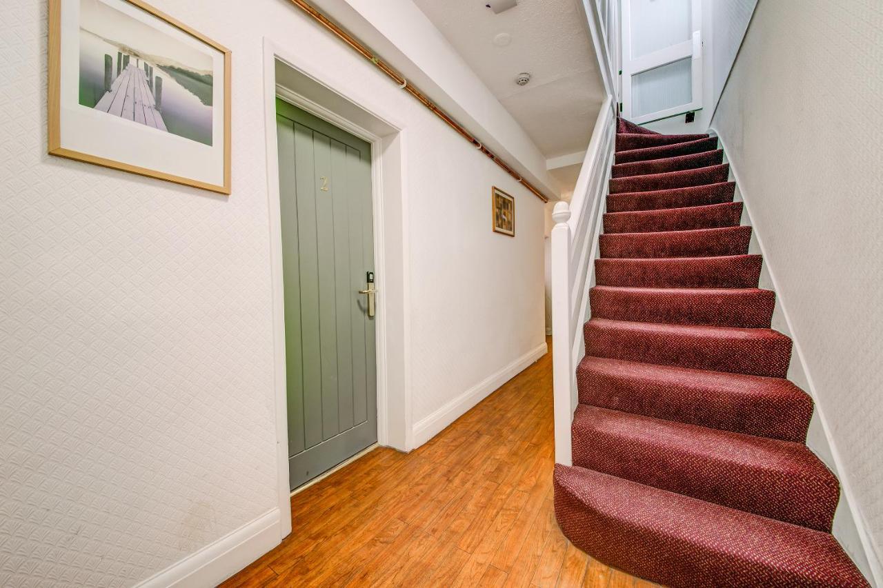 Отель Oyo 24 Sussex, London Paddington Экстерьер фото